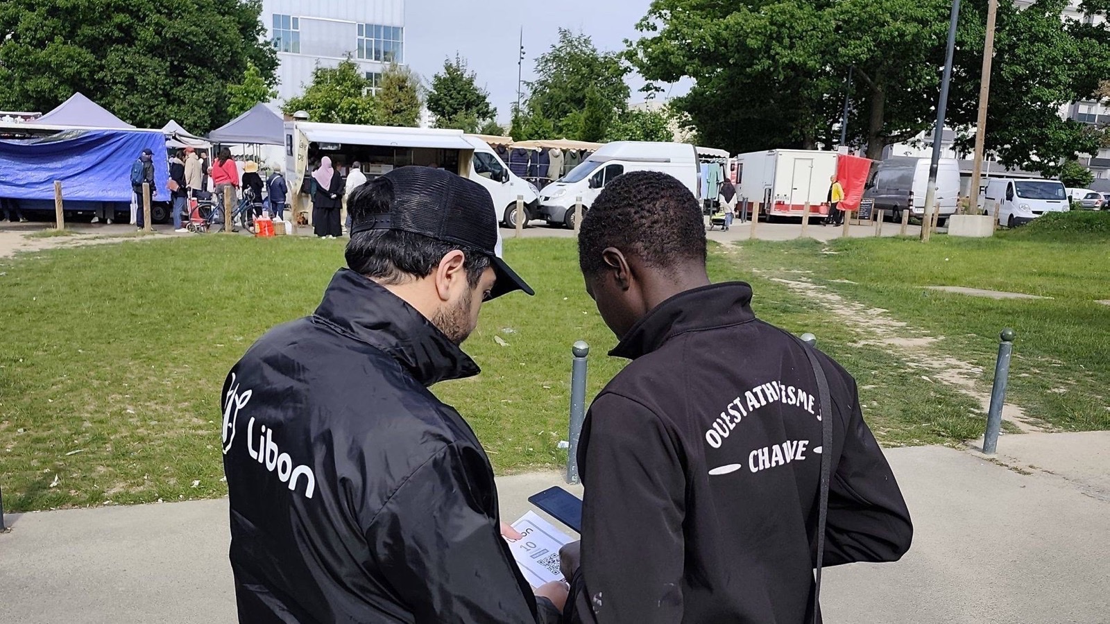 Quel jour et à quelle heure distribuer des flyers ? Les créneaux qui performent